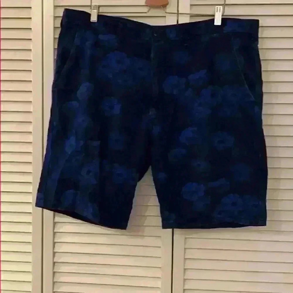 Levi’s Blue Short - Picture 1 of 4